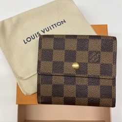 Louis Vuitton Damier Wallet 