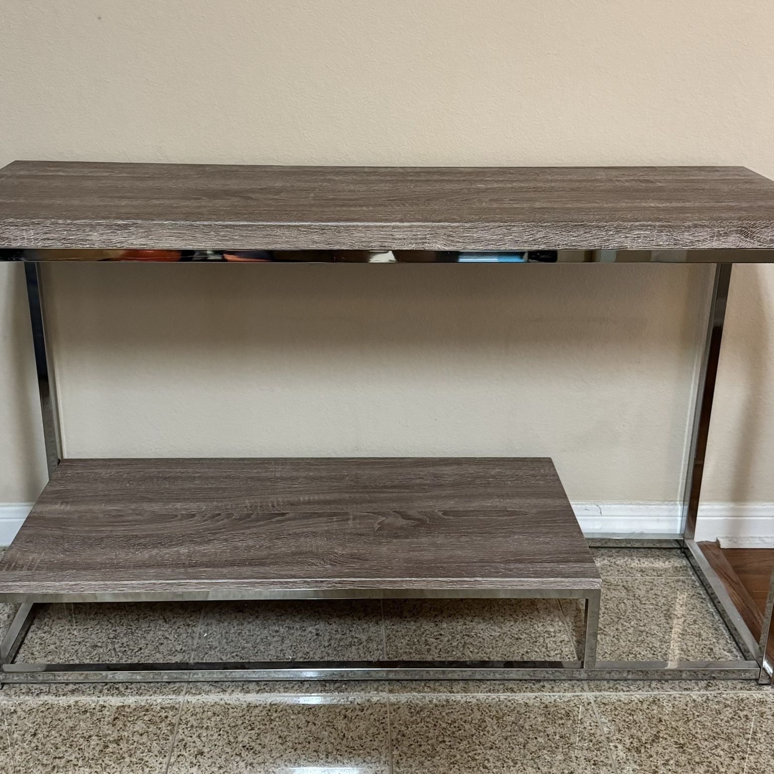 Console/Entry Table