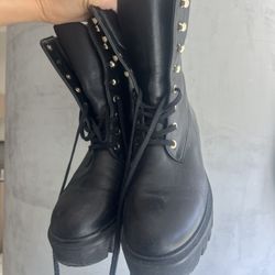 Stuart Weitzman Boots