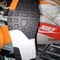 Nike Air MAX 1 ORANGE/GREY/WHITE  Size 9