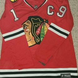 Jonathan Toews Chicago Blackhawks Fanatics Branded Breakaway Player Jersey - Red