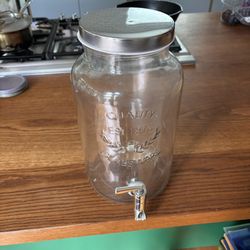 Glass Drink Dispenser With Faucet And Screw Lid