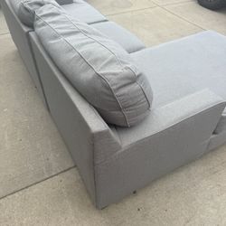Sectional Couch With Chaise 