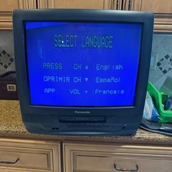 Panasonic PV-C2061 20" CRT TV/radio VCR Combo Retro Gaming Vintage Read