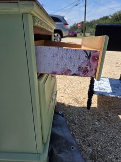 Matching night stands and picture