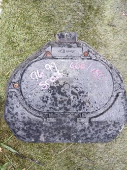 96-99 Suzuki Srad 600 750 OEM Airbox 33E