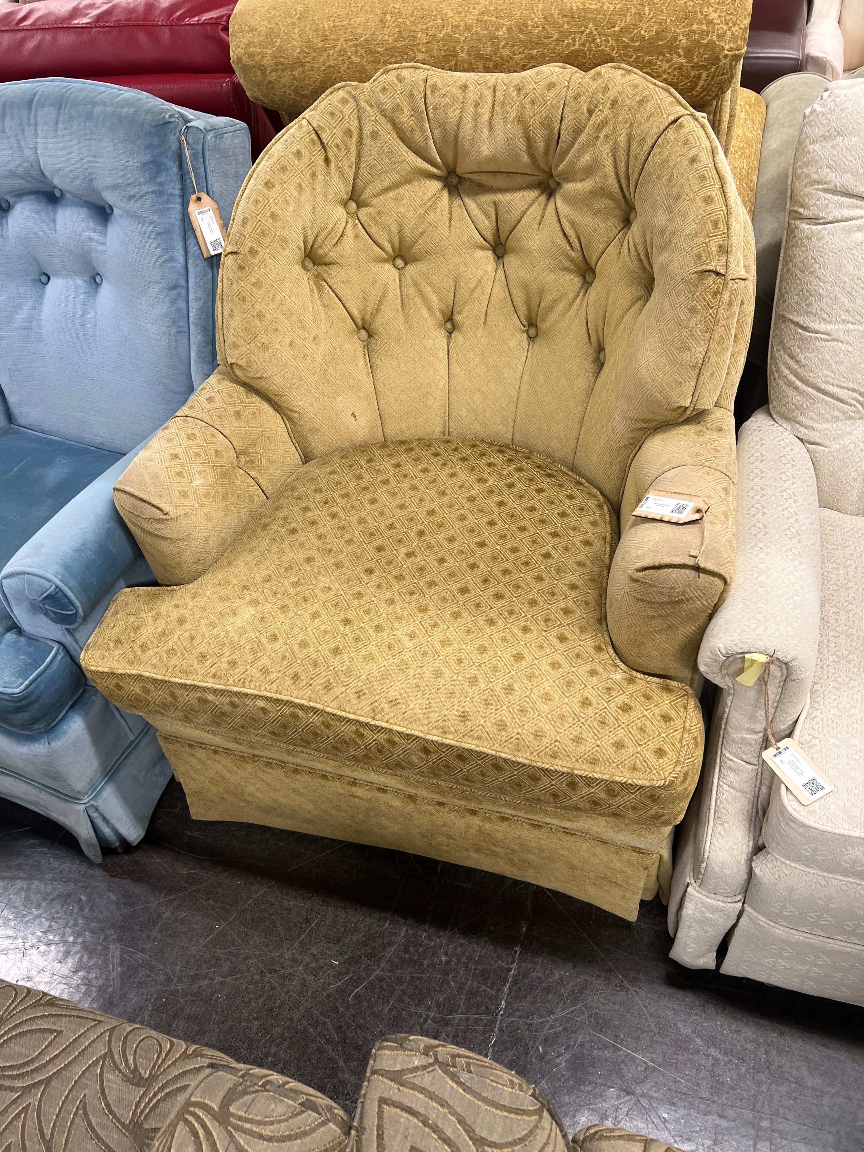 Beige Oversized Tufted Accent Chair