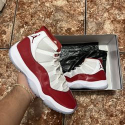 Jordan 11 Cherry Size 9.5