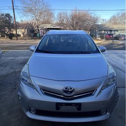 2013 Toyota Prius v · Five Wagon 4D