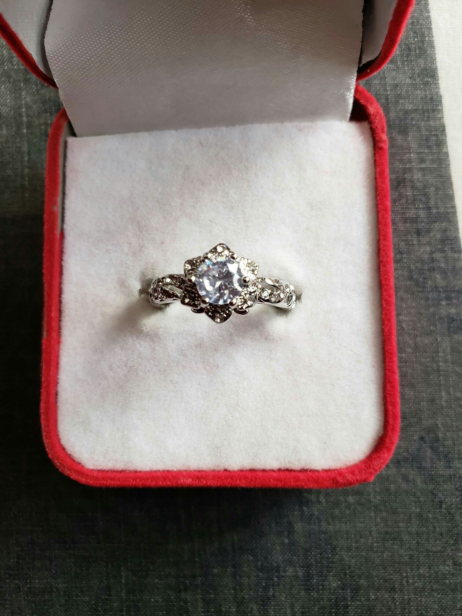 Exquisite white Sapphir diamond rings women 925 silver Gemstone bridal wedding jewelry Anniversary gift Rings size 8