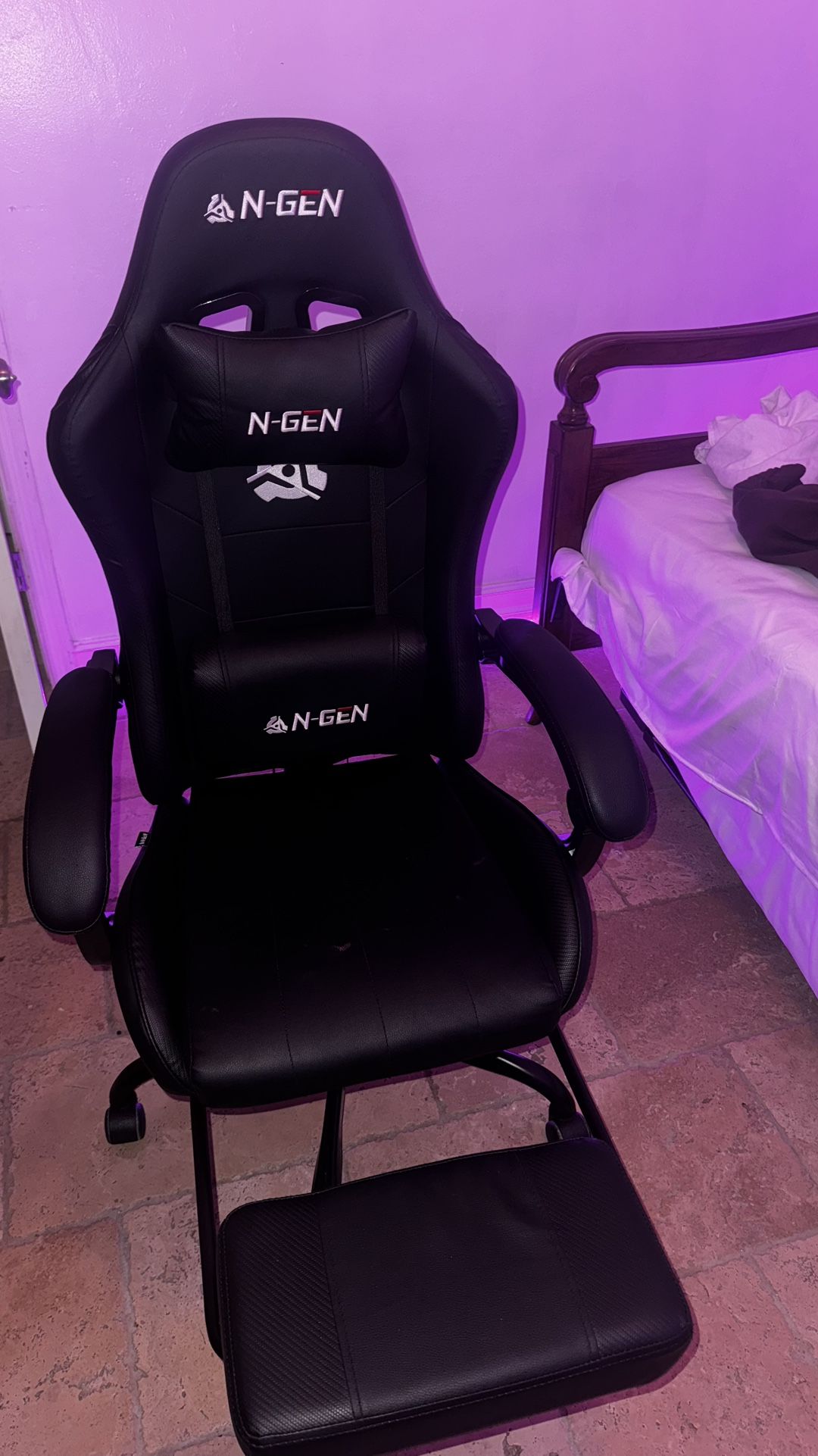 Gamer Chair For Sale Offer Like New