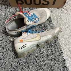 Size 13 off whitw vapormax