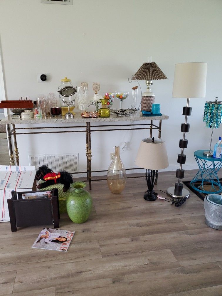 Selling Contents Of Condo By Appointment Only