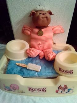 Cabbage Patch Koosa Doll with Bed, Mattress, Brush & Bowls (Vintage 1980s)
