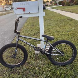 Access Cult BMX Bike (NO BRAKES)