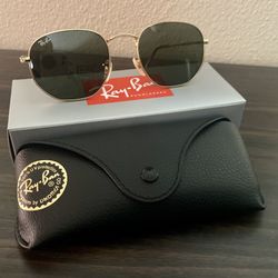 New RayBan Hexagonal Flat 54mm Sunglasses With Original RayBan Packaging 