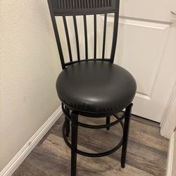 Black Metal/wood Swivel Counter Stool