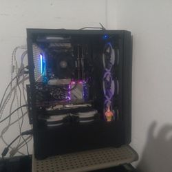Custom Gaming PC 