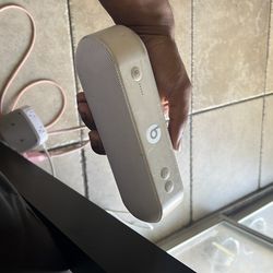 Beats Pill speaker