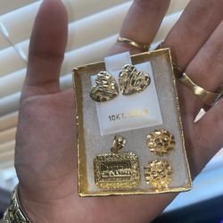 10kt Heart Nuggets & Last Supper Pendant