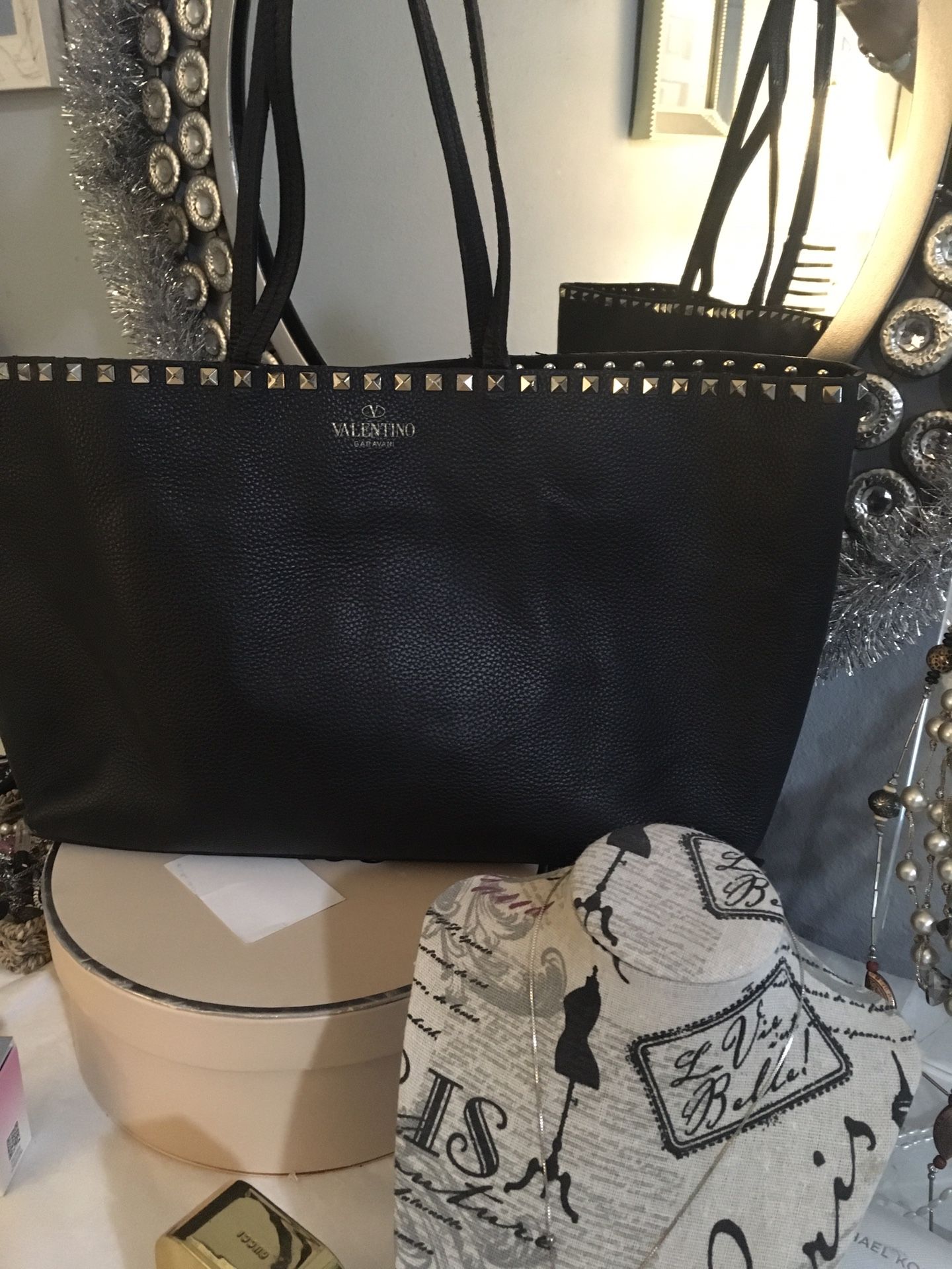 Black Leather Tote Bag Valentino Garavani With Gold Studs