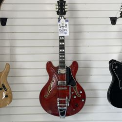 Electric Bigsby Guitar