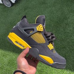 Jordan 4 Yellow Thunder 