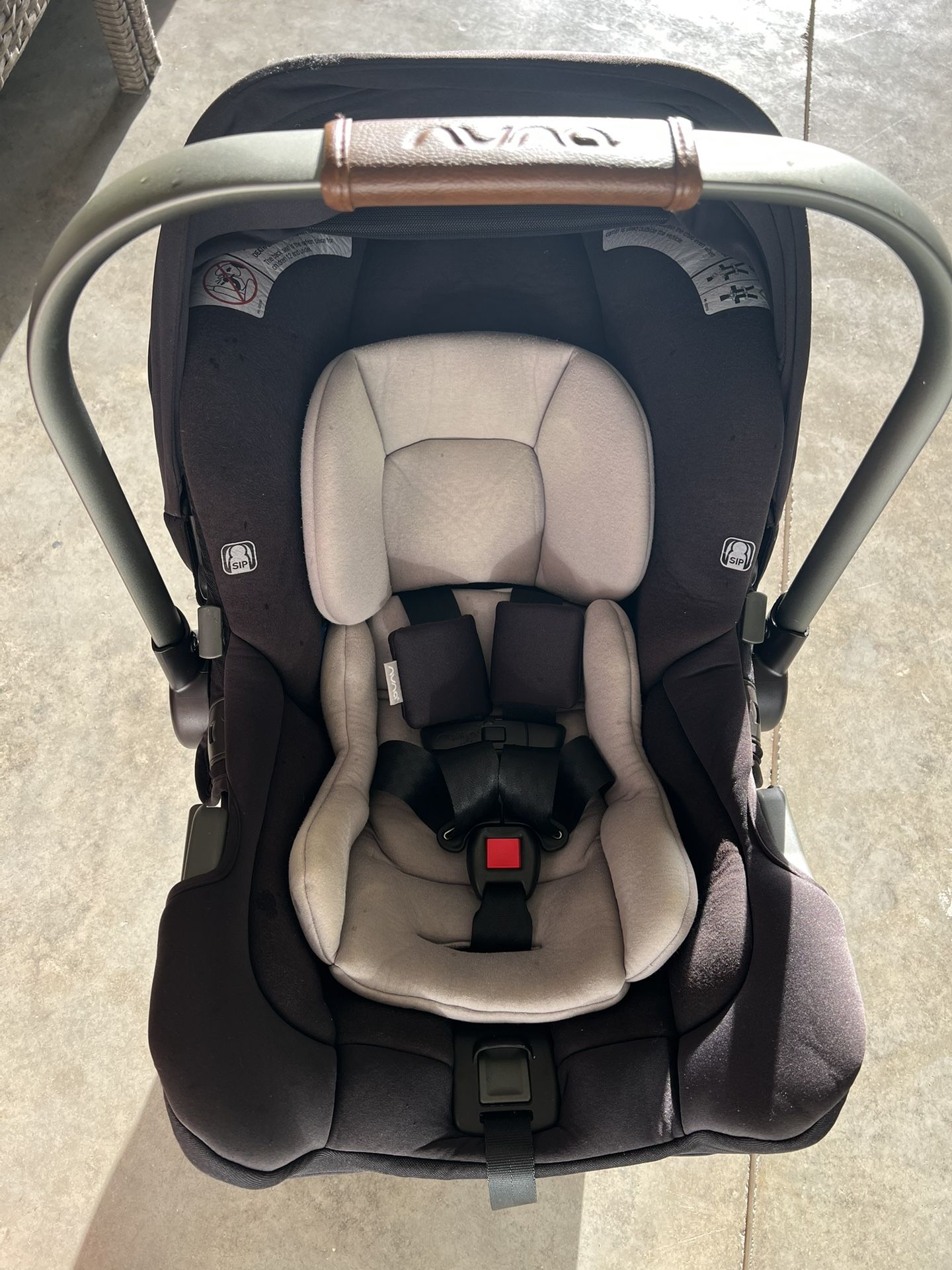 Nuna PIPA rx Car Seat + Base