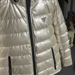 guess puffer tuff color