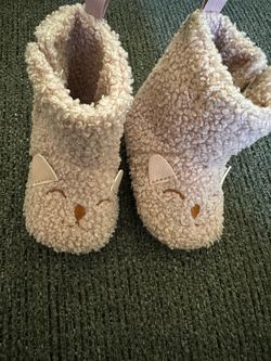 Baby girl size 3 shoes