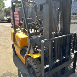 FORKLIFT SPECIAL!! WARRANTY INCLUDED!!