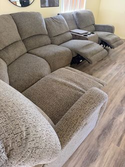 Grey 5 seater 3 recliner sofa