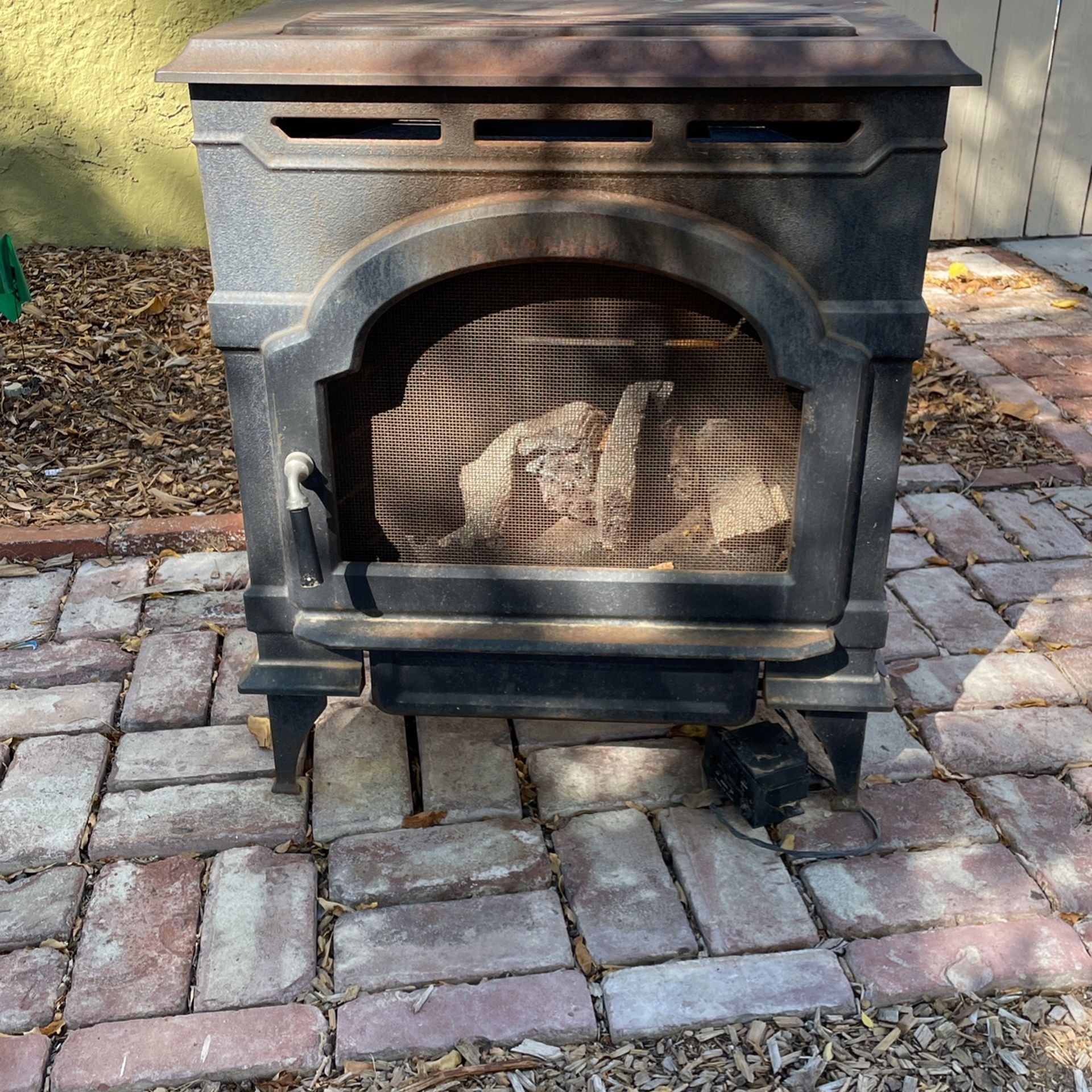 Cast iron Gas Fireplace for Sale in Las Vegas, NV OfferUp
