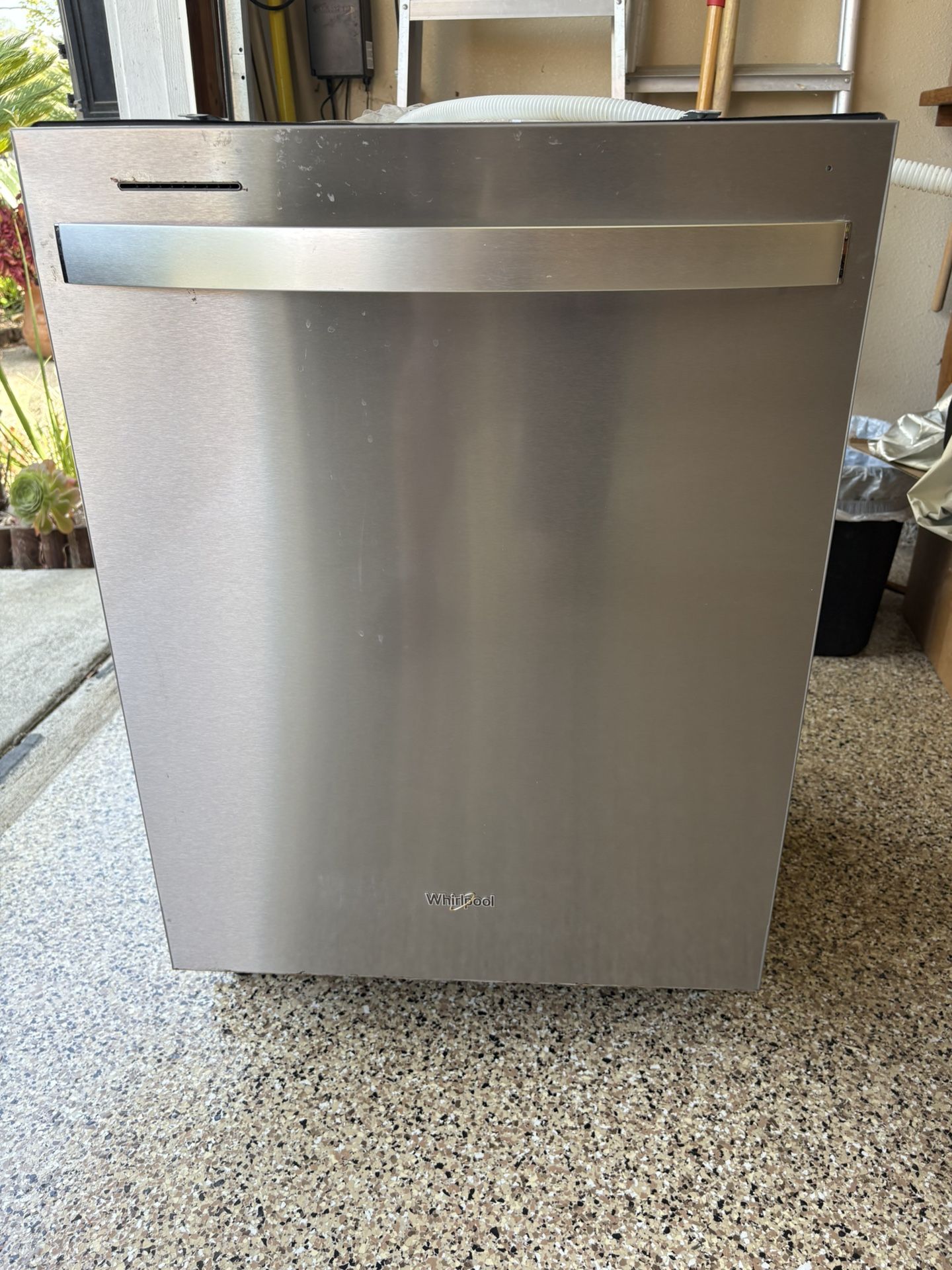 Dishwasher, Whirlpool