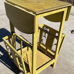 Small Wheat Pattern Drop Leaf Table with Magazine Racks