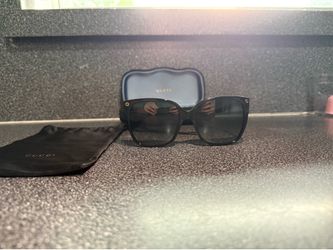 Authentic Gucci Black Square Sunglasses
