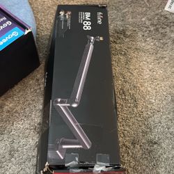 SA-30 LP Low Profile Microphone Boom Arm, 360° Rotatable Mic Stand, Low Profile Microphone arm for streaming with Cable Management, Professional Mic A