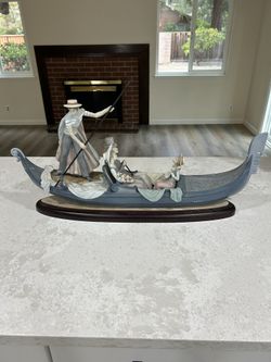 Reduced price Lladro Gondola Sculpture Or Best Offer
