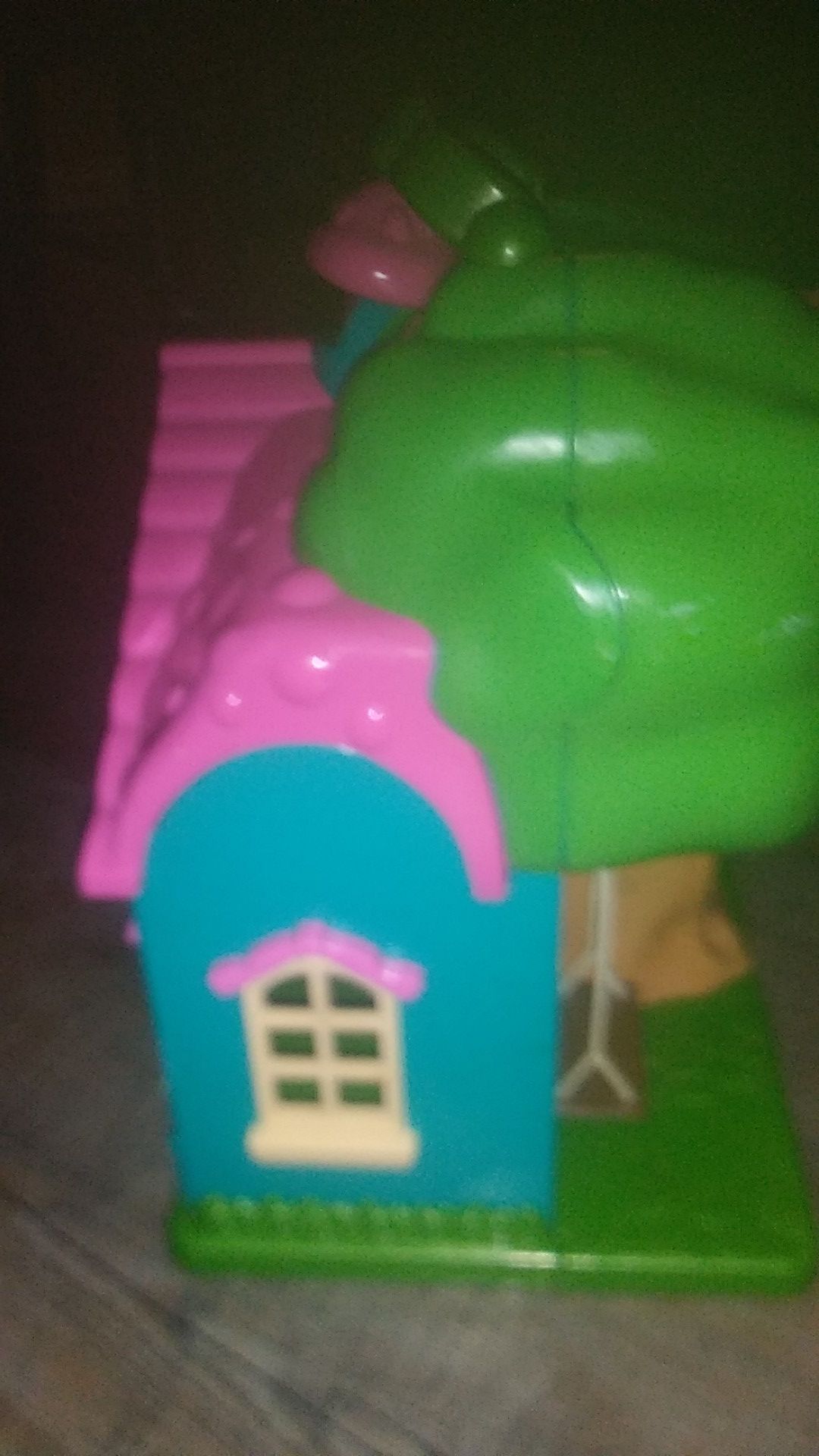 School lol house