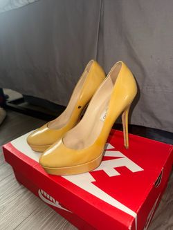 Jimmy Choo Cosmic Patent Leather Platform Yellow Pump Womens Sz US 6.5 EU 37