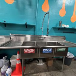 Comercial Sink 3 Compartments