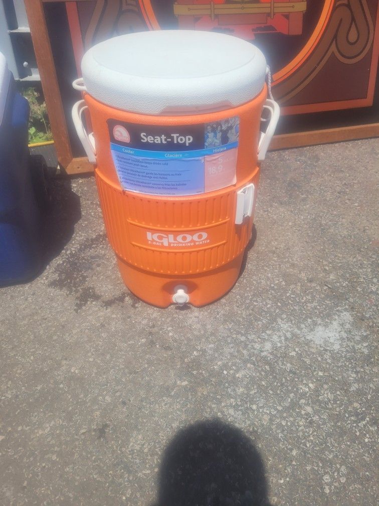 Igloo Water Cooler