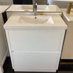 30” Bathroom Vanity Cabinet Solid Wood Quartz Top Ready For Pick Up 