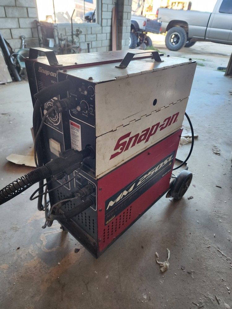 Snapon Mig Welder for Sale in El Cajon, CA OfferUp