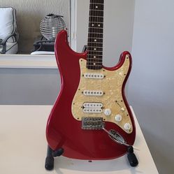Electric Guitar Fender Stratocaster HSS
