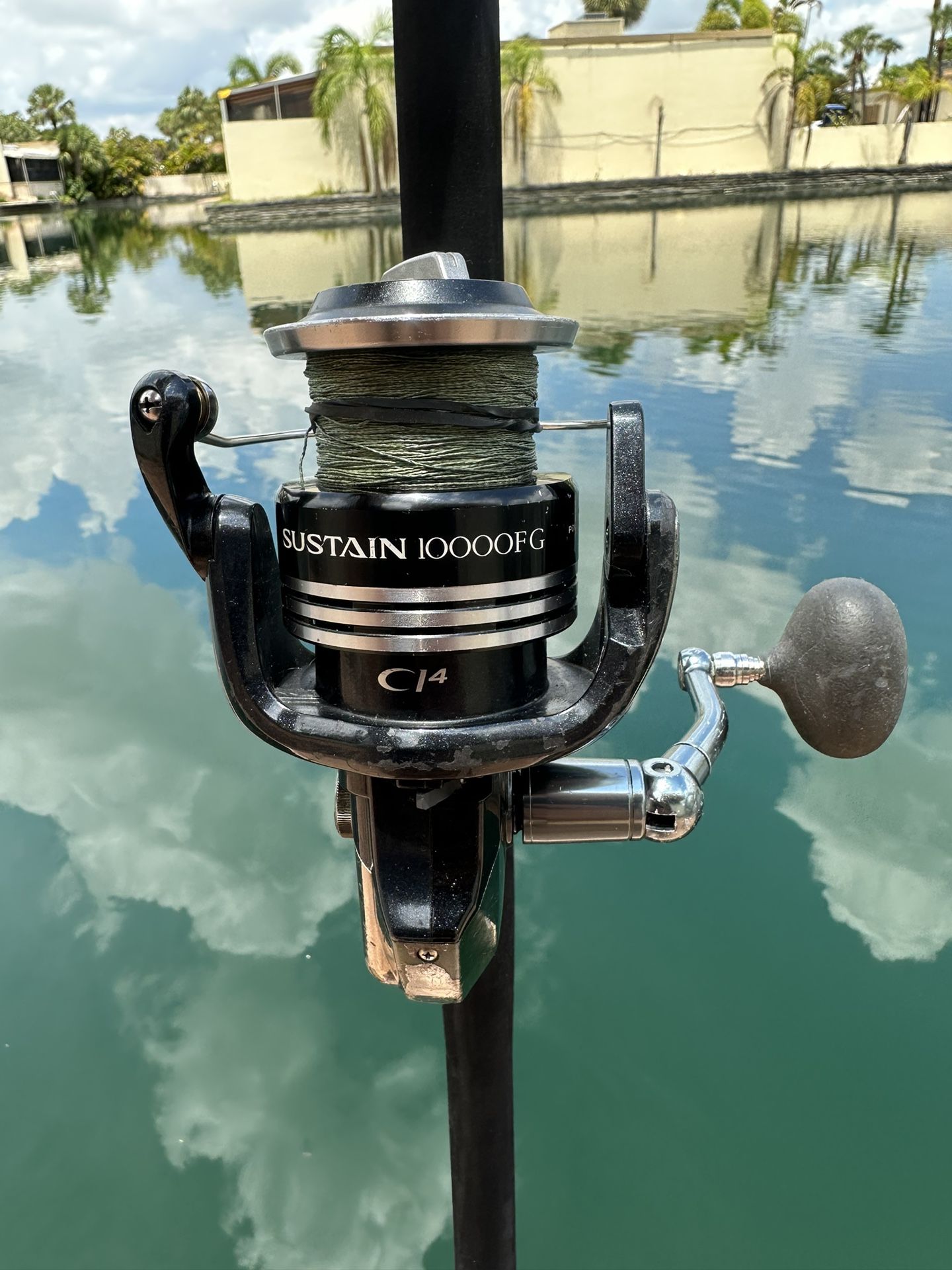 Preowned Shimano Sustain 10000 FG Reel, On A New Shimano Saguaro 7FT  20-40LB Rod for Sale in Hialeah, FL - OfferUp