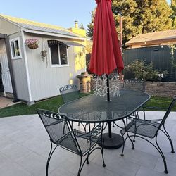 Green Heavy Duty Metal Patio Dining Set with 4 Chairs and Red Umbrella