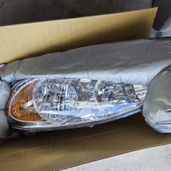 04 Toyota Camry XLE Brand New Eagle Eyes Headlights