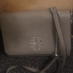 Tory Burch Wallet And Chain Wallet 