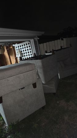Free thomasville sofa